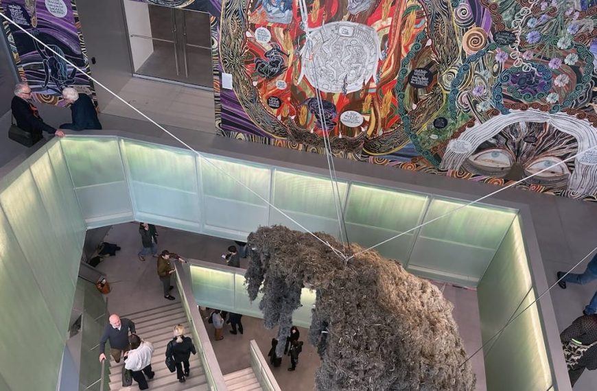 Iranian Artist Speaks Her Heart