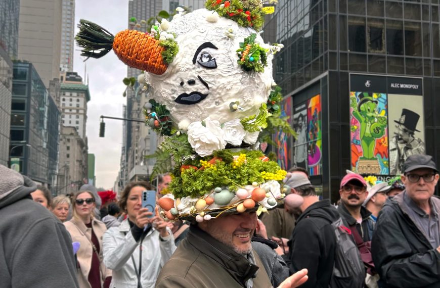 Peep the Wildest Costumes of This Year’s Easter Bonnet Parade