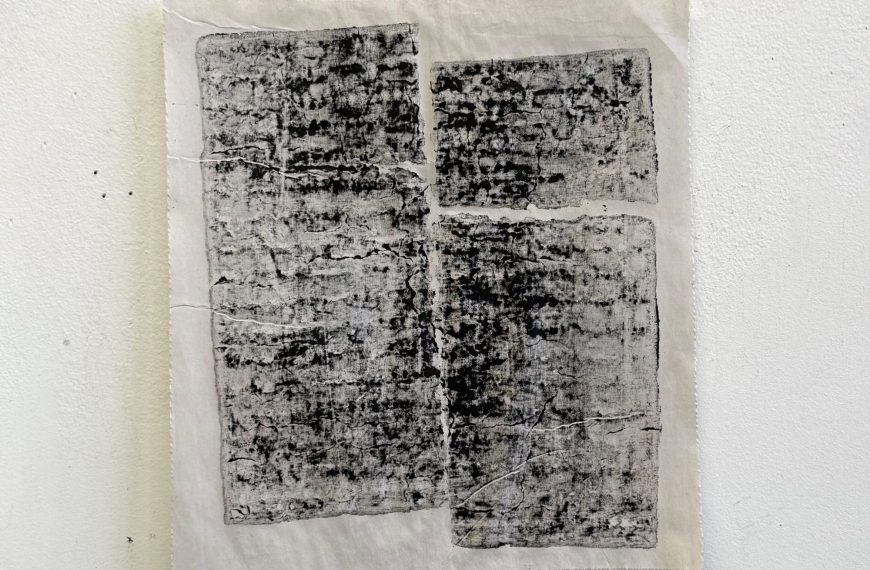 An Artist Embraces the Metaphorical Cracks of Matzah