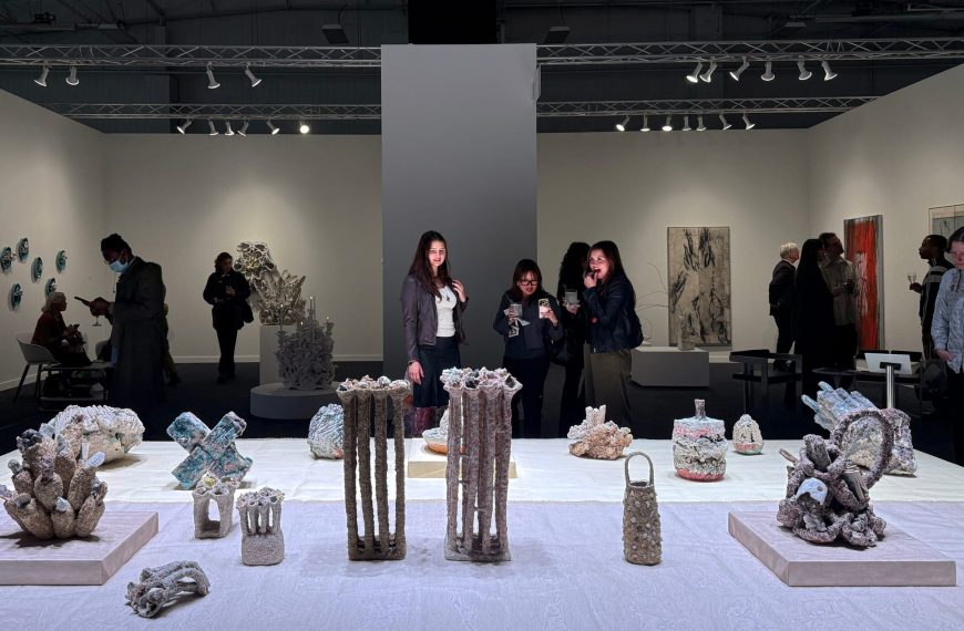 Independent Art Fair Trades Downtown for the World