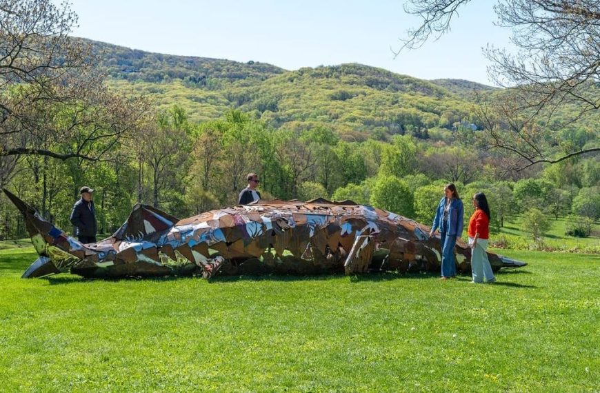 Artists Threaten to Sue Venice Biennale